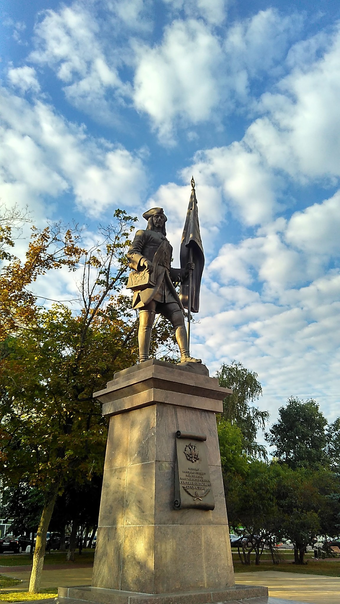 Памятник Бухвостову на Преображенской площади