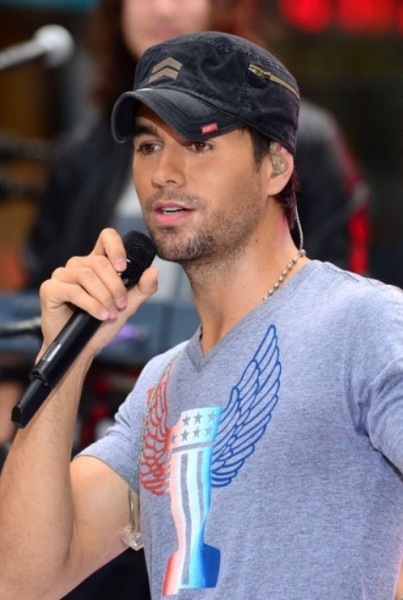 Enrique Iglesias Slushat Onlajn Muzyka Mail Ru